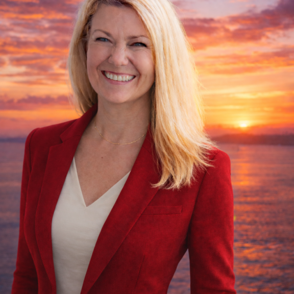 Photo of Jenna Savage
